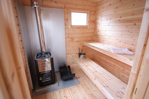 Bastustuga 8 kvm i funkisstil interiör