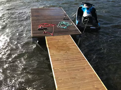 Bad 4M +Landgång...