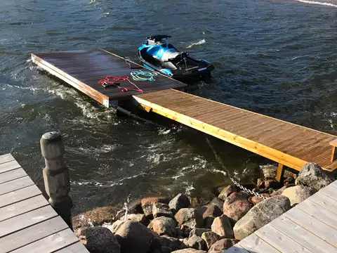 Bad 4M + Landgång...